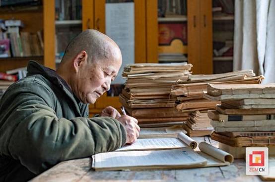 七旬老盐工写下百万字“ 盐史”